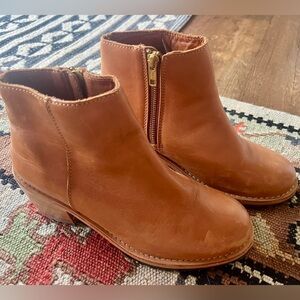 Patina Footwear Ladies Bootie, size 7.5